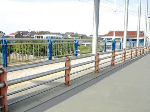 岳陽不銹鋼橋梁護(hù)欄