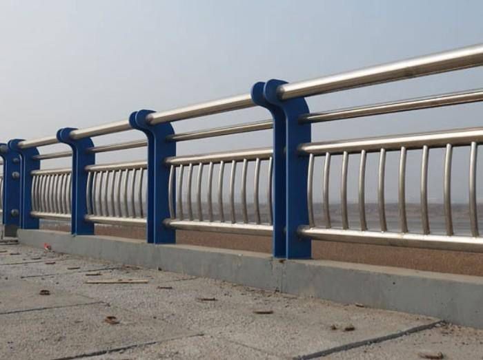 岳陽不銹鋼橋梁護(hù)欄